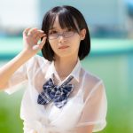 【写真特集】琴吹ゆず(RiNCENT♯)、正統派制服風水着にアンダーリムメガネをアクセントに可愛いが全開！！＜近代麻雀水着祭2023＞