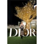 蛯原友里、ディオールのレトロ感あふれるキャミワンピで登場！＜DIOR HOLIDAY POP-UP＞