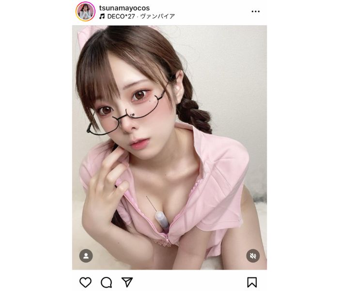 つなまよ！のセクシーな美谷間に注目！メガネをかけた愛らしい看護師スタイルを披露！