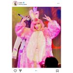 浜崎あゆみ、愛嬌たっぷりのピンクうさぎ着ぐるみ姿公開！ギャップ満点の舌ペロに反響