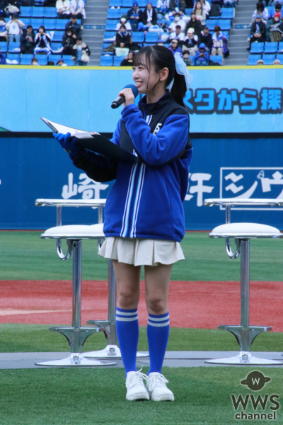 =LOVE・瀧脇笙古、絶対領域が美しいミニスカ衣装でゲストMCとして出演!天使すぎる笑顔で会場の来場客たちを魅了<横浜DeNAベイスターズ ファンフェスティバル2023>