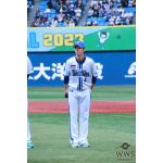 度会隆輝選手、背番号4の新ユニフォームで「幸せを届けられるように頑張ります」と抱負を語る！＜横浜DeNAベイスターズ ファンフェスティバル2023＞