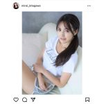 北川美麗、リラックスした笑顔の部屋着スタイルで登場！読書の秋にオススメの本募る