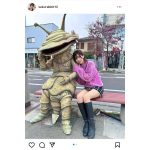 茨城発インフルエンサー・さくら、ウルトラ怪獣とのツーショットが話題に！「怪獣に嫉妬するわ！」