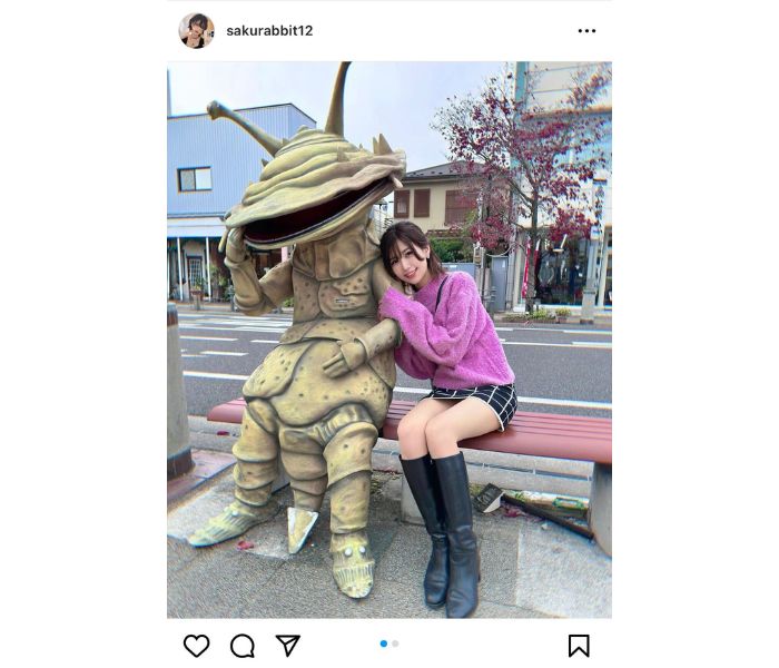 茨城発インフルエンサー・さくら、ウルトラ怪獣とのツーショットが話題に！「怪獣に嫉妬するわ！」