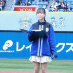 =LOVE・瀧脇笙古、絶対領域が美しいミニスカ衣装でゲストMCとして出演!天使すぎる笑顔で会場の来場客たちを魅了<横浜DeNAベイスターズ ファンフェスティバル2023>