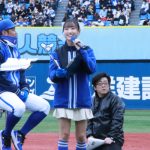 ＝LOVE・瀧脇笙古、絶対領域が美しいミニスカ衣装でゲストMCとして出演！天使すぎる笑顔で会場の来場客たちを魅了＜横浜DeNAベイスターズ ファンフェスティバル2023＞