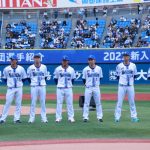 度会隆輝選手、背番号4の新ユニフォームで「幸せを届けられるように頑張ります」と抱負を語る!<横浜DeNAベイスターズ ファンフェスティバル2023>