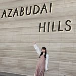 麻布台ヒルズ開業直前にJams Collection（ジャムズ）・一宮彩夏が可愛すぎる白×ピンクのワンピースでイチ早く登場！