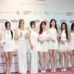 【動画】Kep1er、全身ホワイトコーデでレッドカーペットに登場！＜2023 MAMA AWARDS＞