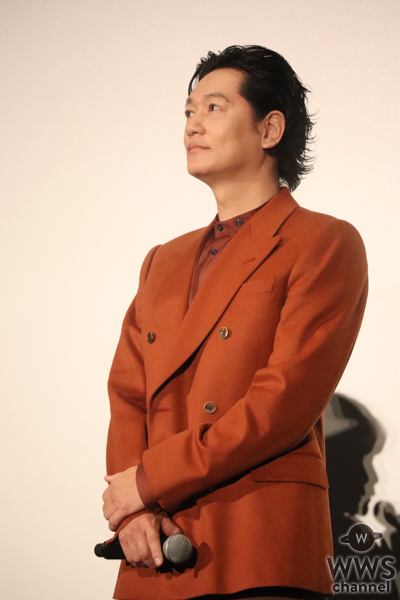 井浦新、アイドルと共同生活をしたおっさん役を演じる「観た人に寄り添う作品です。」＜『つんドル』公開記念舞台挨拶＞