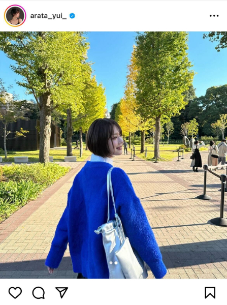新唯、小顔＆抜群スタイル際立つミニスカート姿に賞賛の嵐！「お顔小さい！カワユイ！」