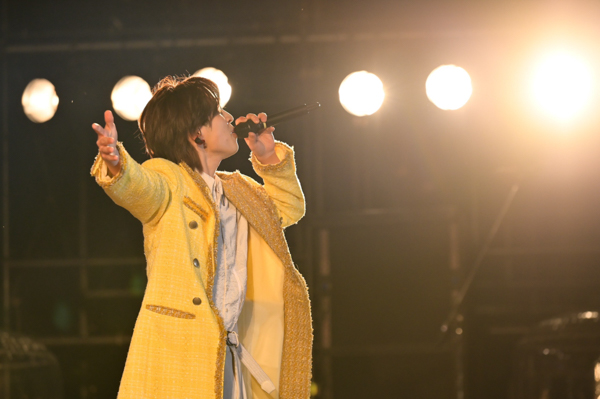 M!LK、カラフルなツイード衣装で『めちゃモル』『DEAR LIFE』など全6曲を披露!黄色い歓声で会場が包まれる〈PEACE STOCK 78’ HIROSHIMA 2023〉
