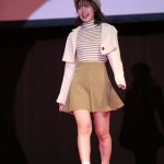 元AKB48 Team8・服部有菜、美脚あらわな秋冬ミニスカコーデでランウェイに登場！〈みなとみらいコレクション 2023〉