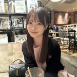 新谷姫加、最近のお気に入りはピンクと黒のコーデ！にっこり笑顔とピースサインが可愛すぎる！