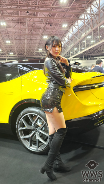 【動画】dela・後藤ひなの、セクシーなブラックコーデでミニスカから美脚披露<名古屋モビリティショー>