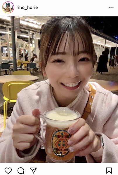 堀江りほ、ビールでほろ酔いデート気分のSHOTを披露！コロコロ変わる笑顔がキュート！