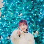 岡田奈々、大阪のクリスマスイベントで点灯式＆スペシャルライブ