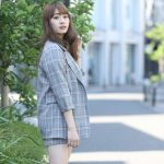【写真特集第2弾】会社員・白瀬みさとさん、チェック柄のセットアップで美脚アピール！ 「内面からも磨きをかけ、日本代表を目指します。」 ＜2023レディ・ユニバースジャパン東京代表＞