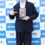 【写真特集】青木瞭、紺ジャケットのスラリとした姿で登場「1番飾って欲しいところは寝室」